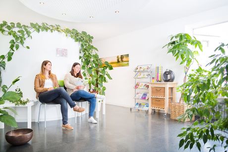 Wartebereich in der Praxis Praxis für Naturheilkunde Andreas Lau Wartebereich