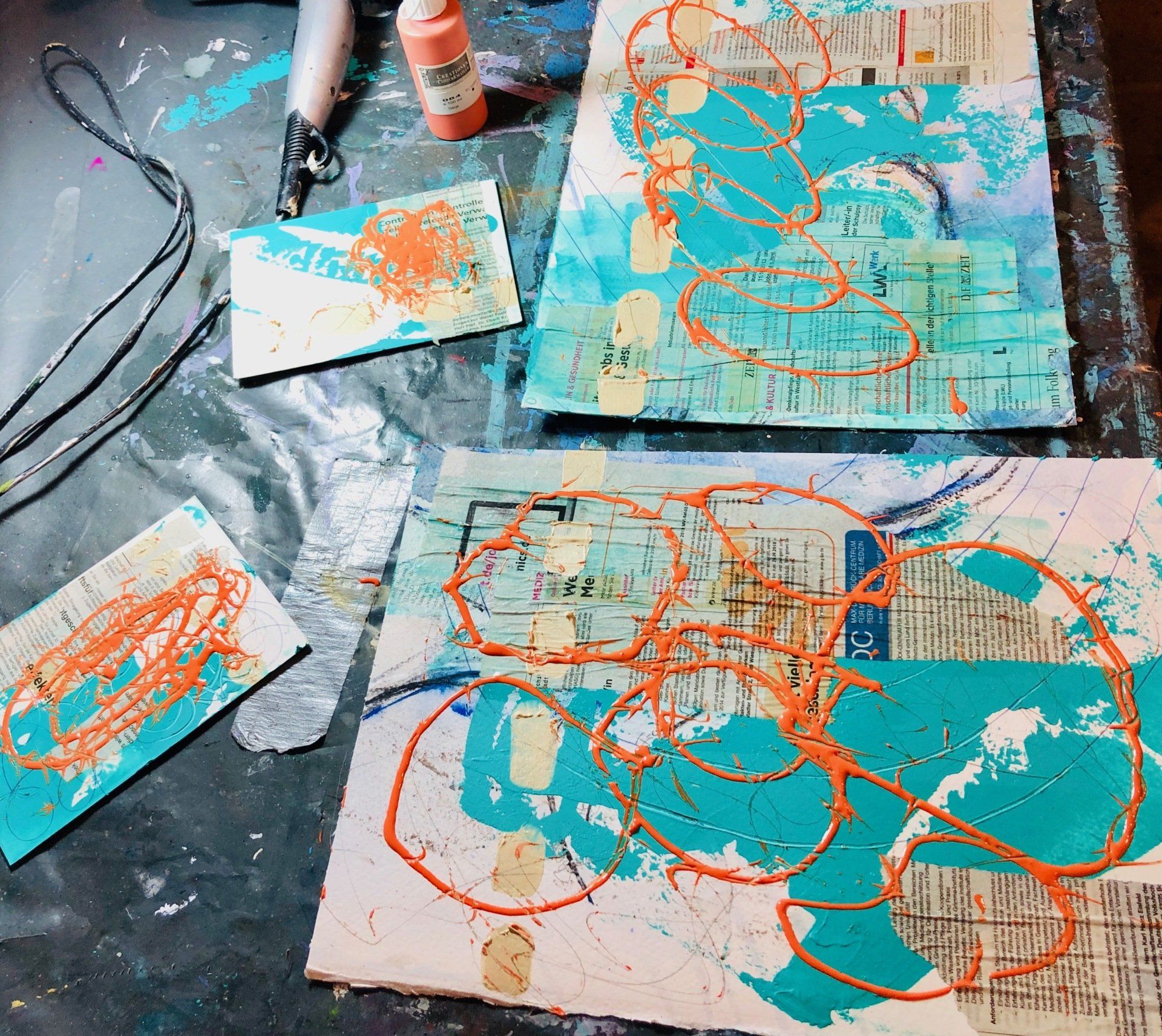 Mixed Media basierend auf Acrylfarben