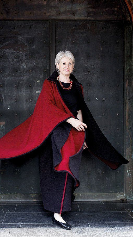 Stehkragencape aus Doubleface, 100 % Schurwolle, beidseitig tragbar Capes, Jacken, Mantel, Röcke, Damenmode, Herrenmode, Doubleface, Wolle, Loden, Leinen, Maßanfertigung, nachhaltig, atmungsaktiv