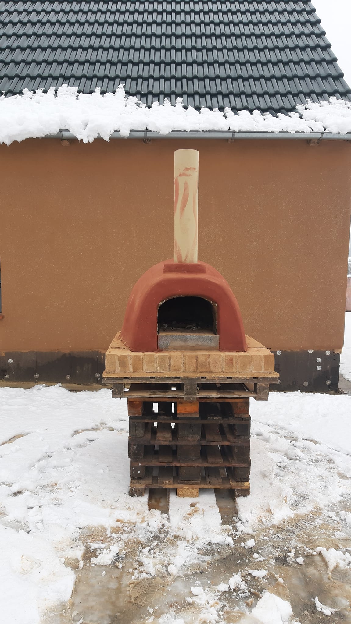 Lehmbackofen als Kuppelform