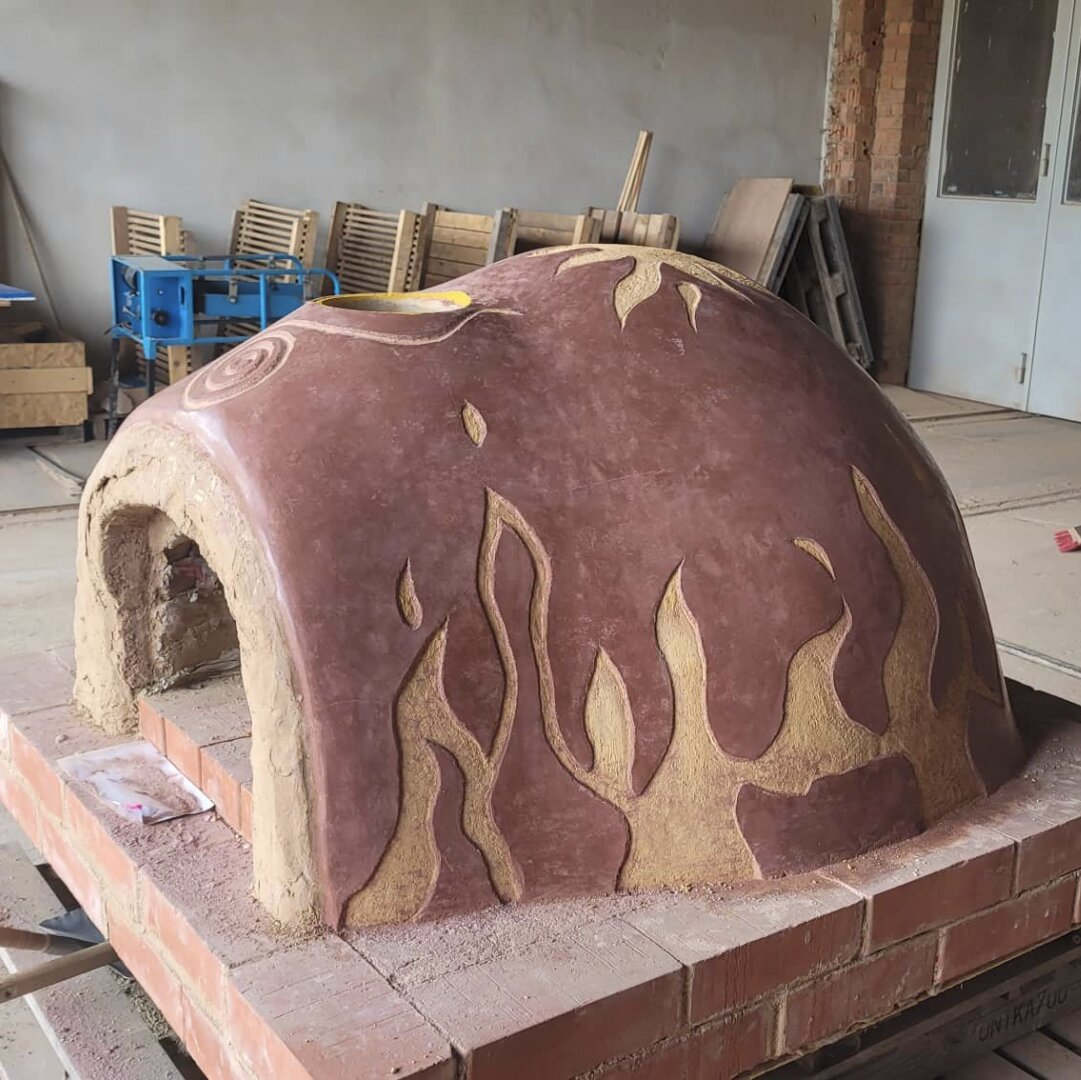 Lehmbackofen mit Tadelakt