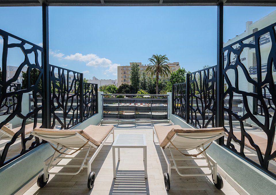 paneles decorativos celosias hoteles