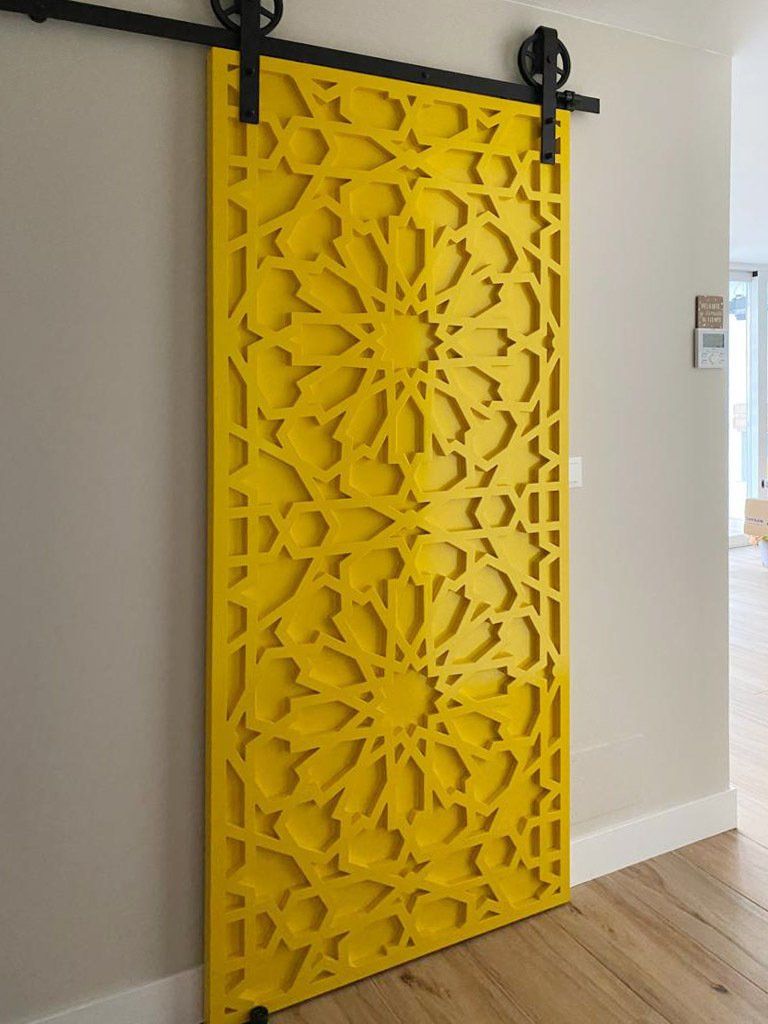 puertas correderas paneles decorativos madera