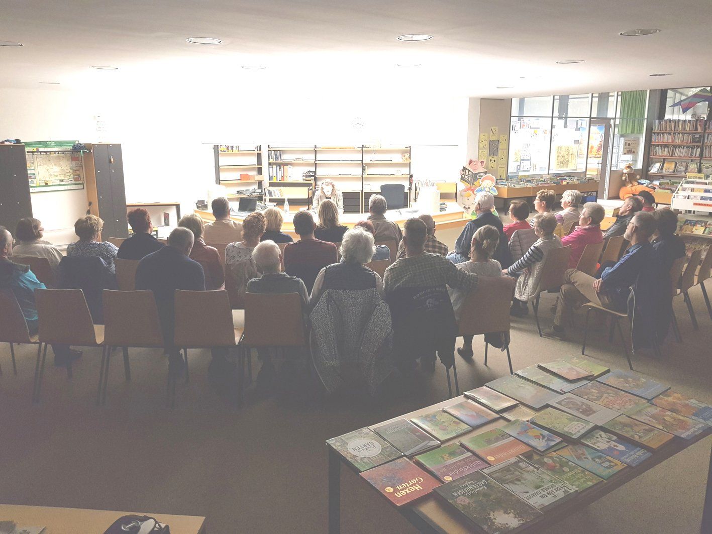 book lecture, Stadtbibliothek Oberasbach, 2018 lecture Szenegirl, Betty Stürmer, Oberasbach, Bibliothek