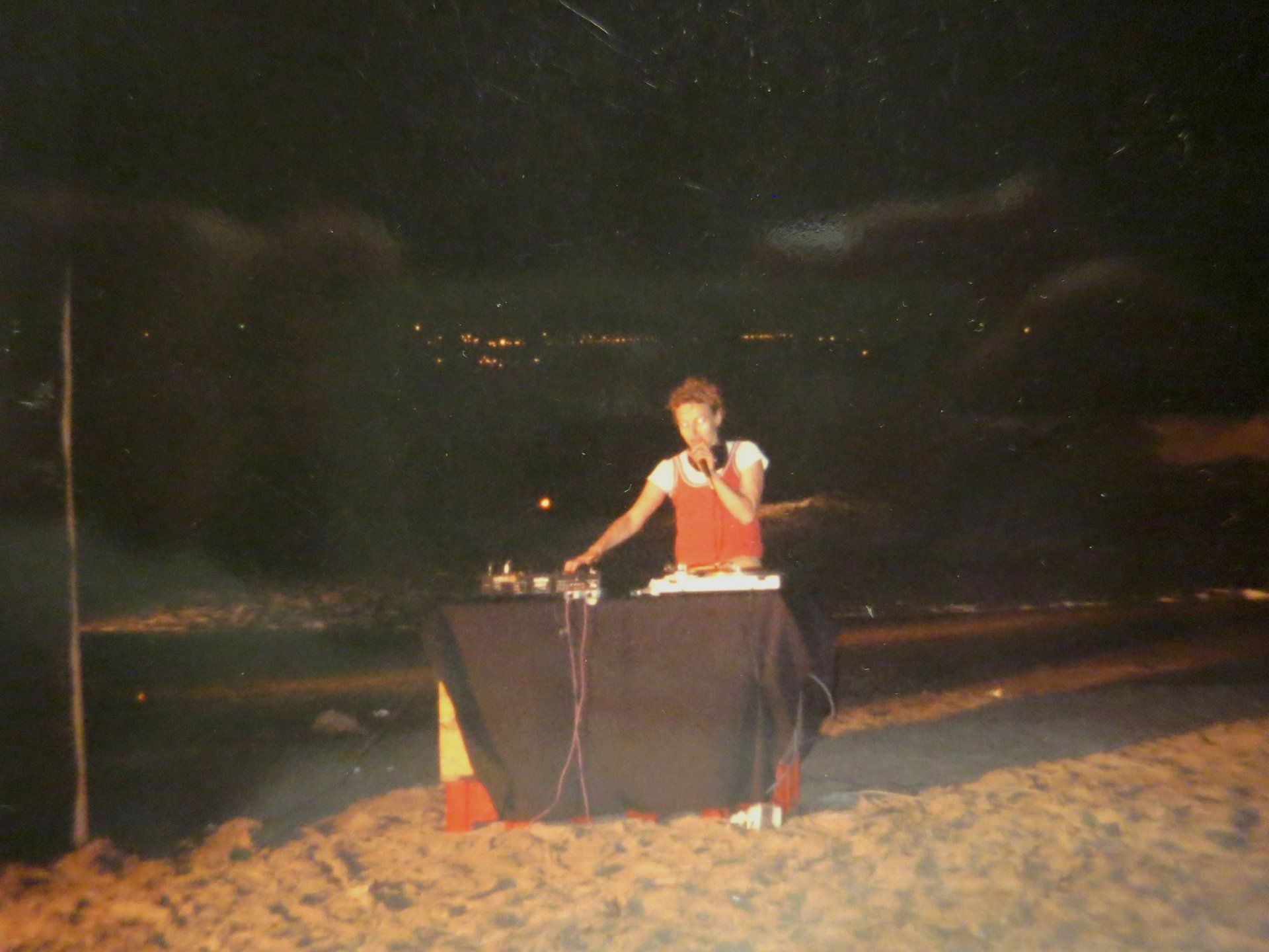 Cartas al dios mia, Lima/Punta Hermosa, Peru, Galerie Arte Actual, 1996