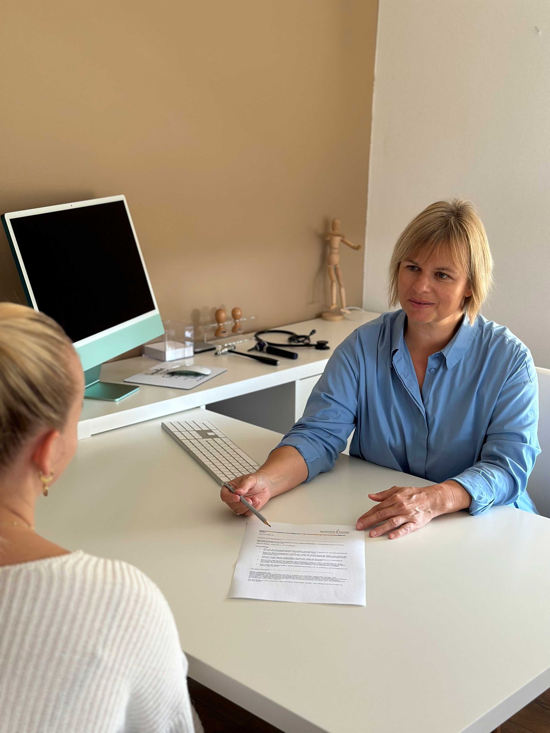Sprechstunde mit Martina Bauer Sprechstunde mit Martina Bauer