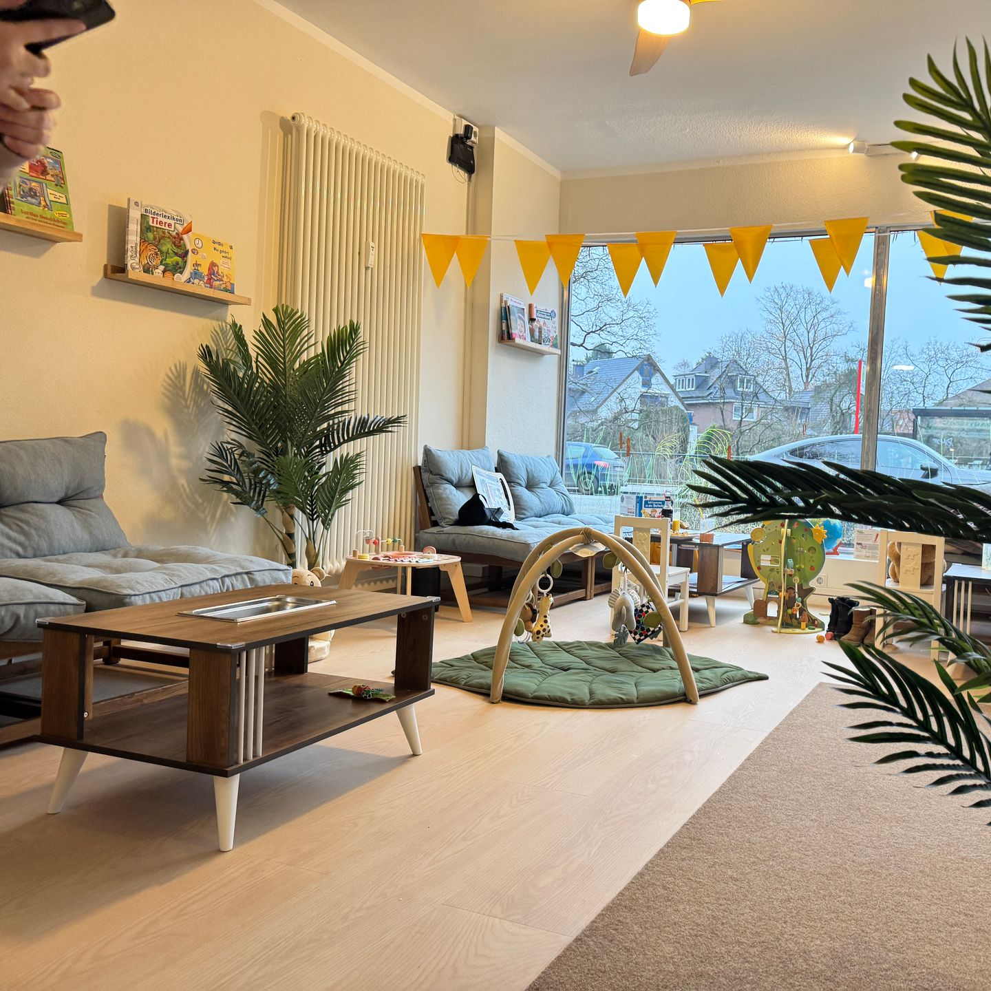 Hamburg entdecken Blick in den Café Bereich