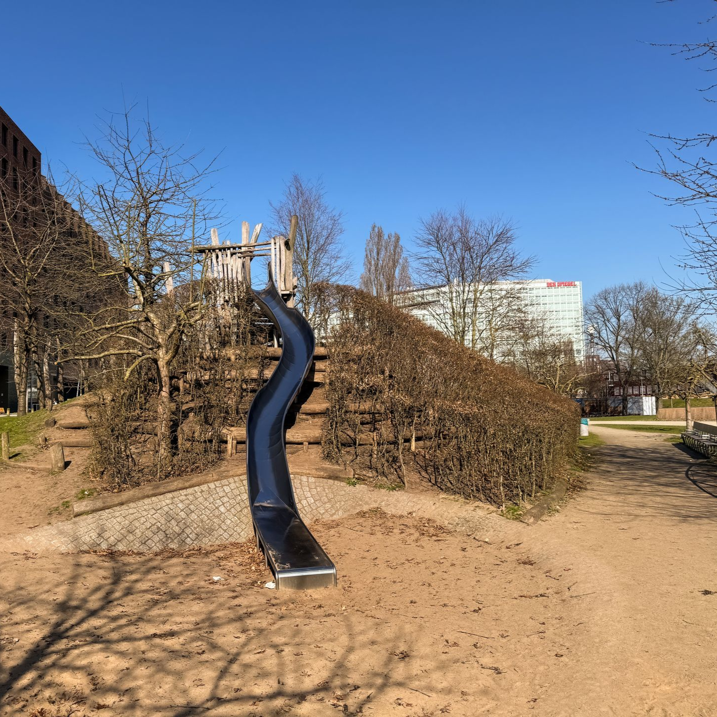 Blick auf die Rutsche des Lohsepark