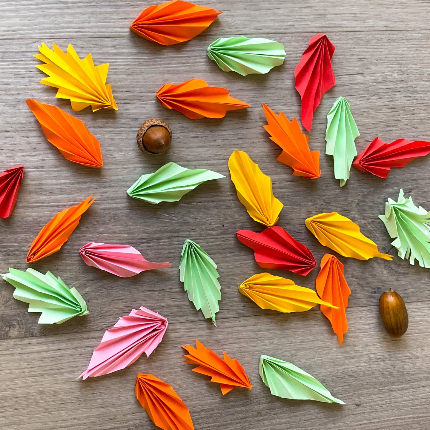 DIY Herbstblätter basteln mit Kinder Herbst