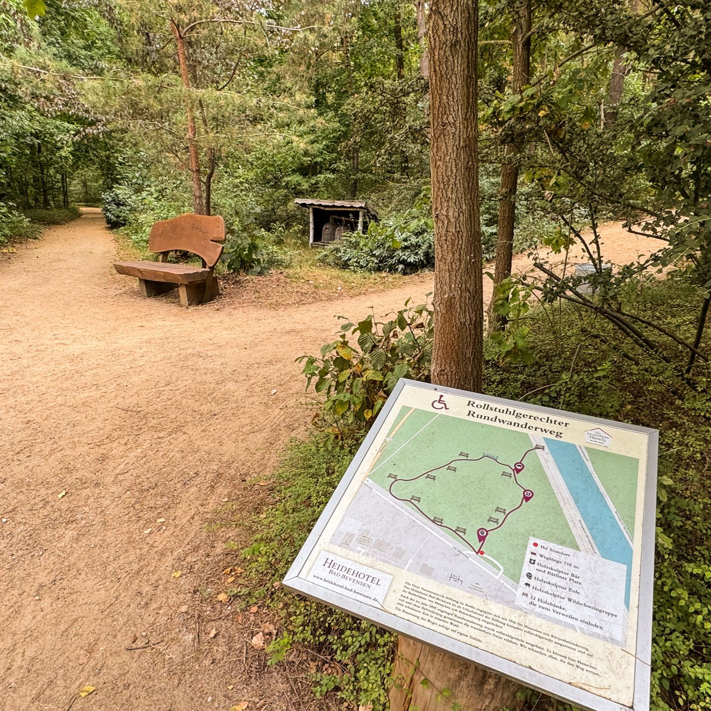 Blick auf den Rollstuhlgerechter Rundwanderweg