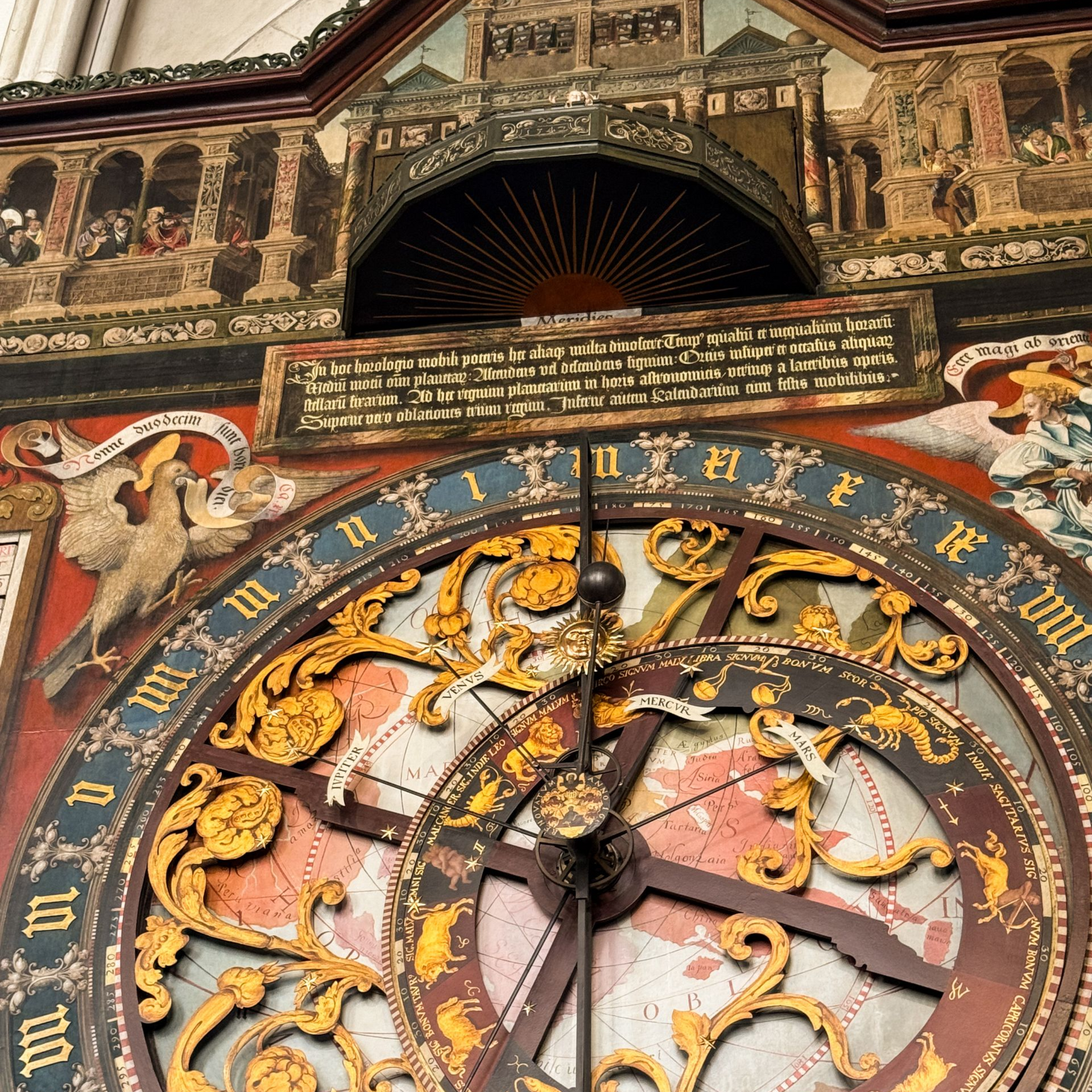 Blick auf die astronomische Uhr