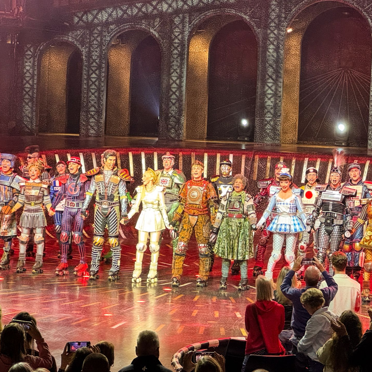 Blick auf die Darsteller von Starlight Express