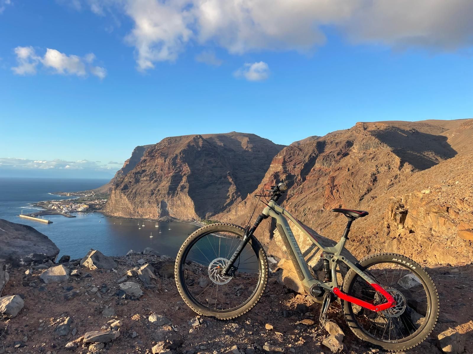 mit dem e-bike unterwegs auf La Gomera