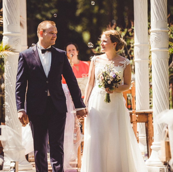 Lisa & Christian, glücklich verheiratet Referenz für Jennifer Krawehl Traurednerin
