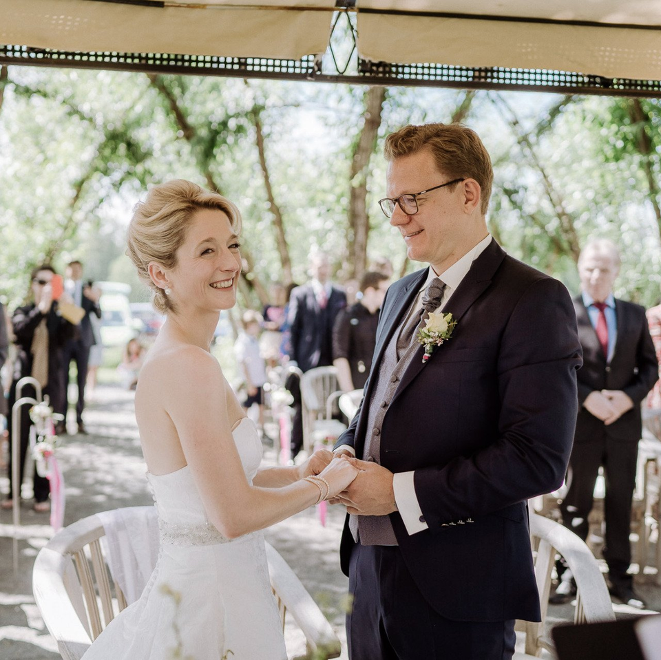 Anne & Alex, glücklich verheiratet Referenz für Jennifer Krawehl Traurednerin