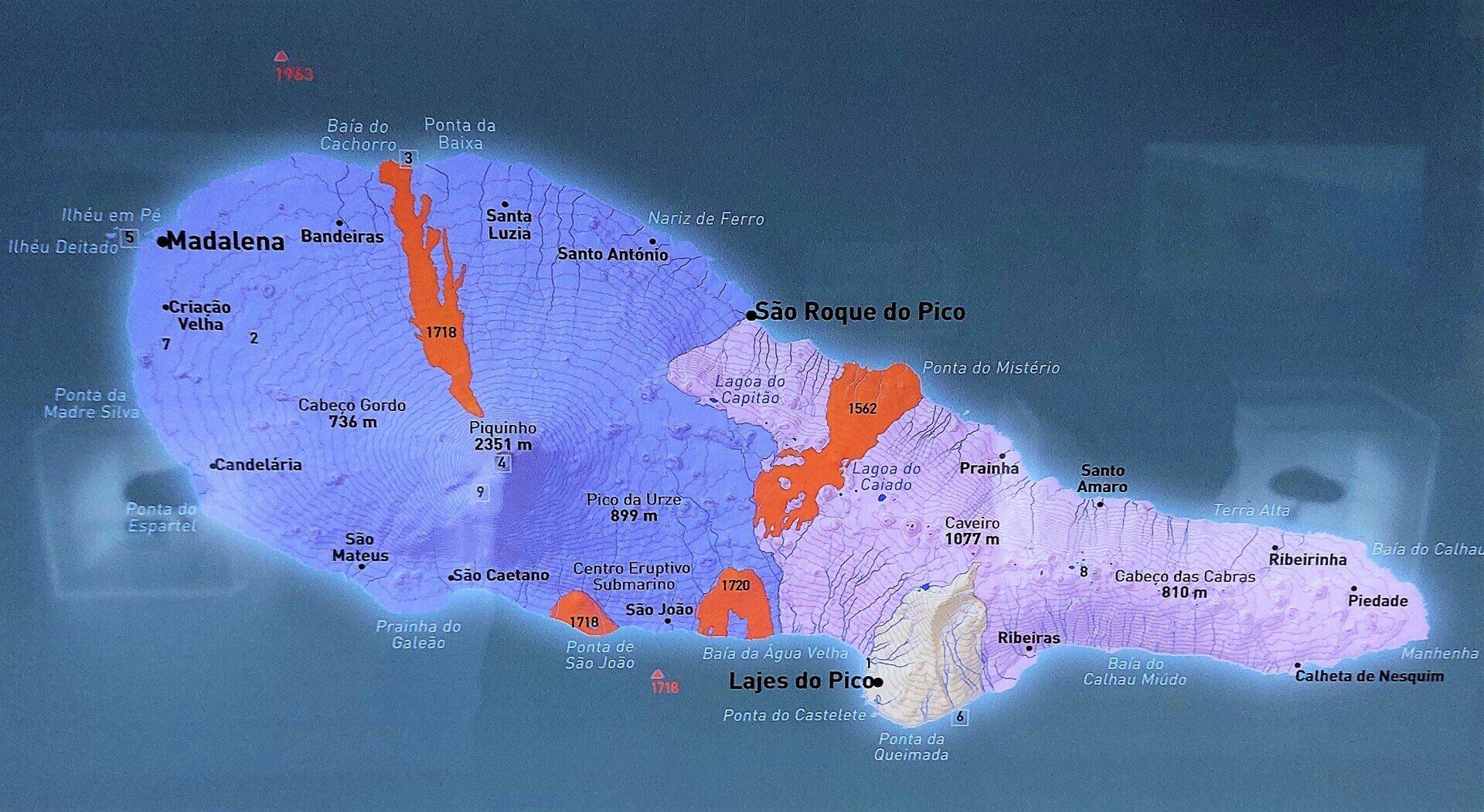 Geologische Karte von Pico im Besucherzentrum Capelinhos - Azoren Rundreise mit Geograf Exkursionen www.gruppen-rundreisen.de