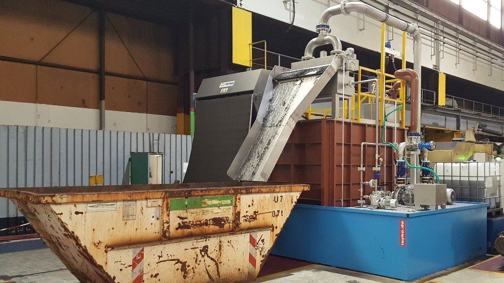 Zentrale Schleifwasser Aufbereitungsanlage für 6 Schleifbänke von ISYKO Filtersysteme isyko.zentralanlage.schleifwasser.zentralfilteranlage © ISYKO Filtersysteme
