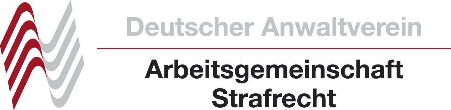 Logo des Deutschen Anwaltvereins, bestehend aus dem Namen und einem rot-grauen Wellendesign, gefolgt vom Text „Arbeitsgemeinschaft Strafrecht“.