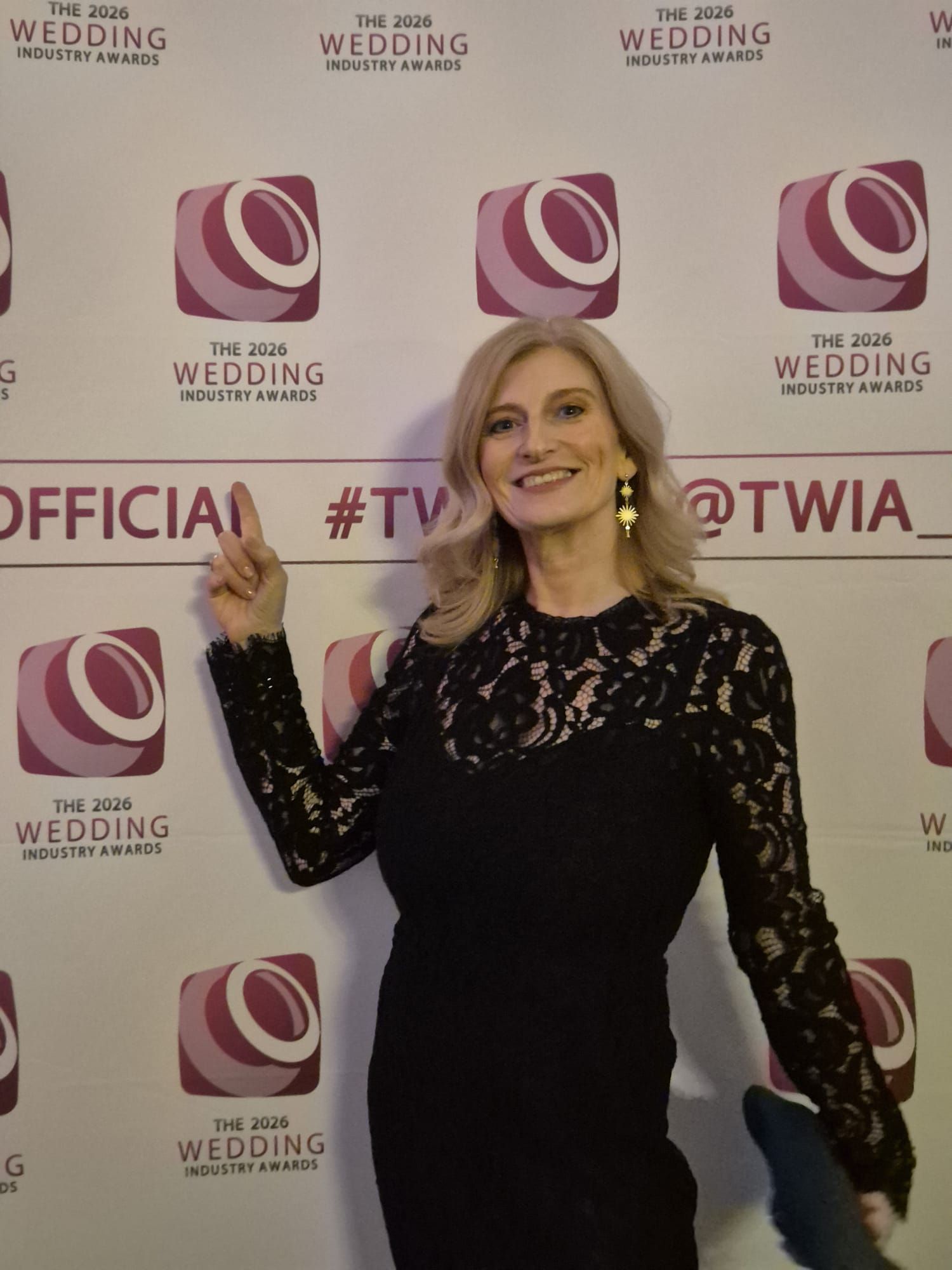 Award winning wedding celebrant in Bedfordshire