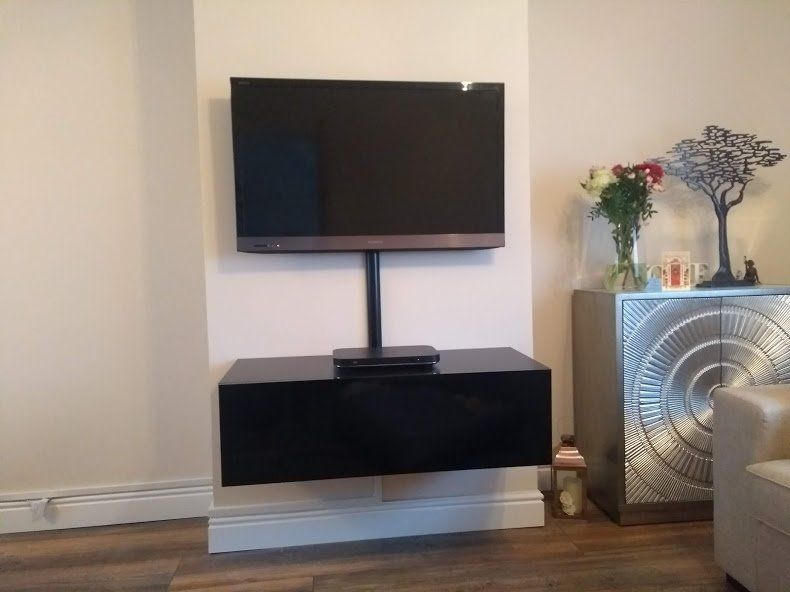 Wall mounted TV + Cabinet