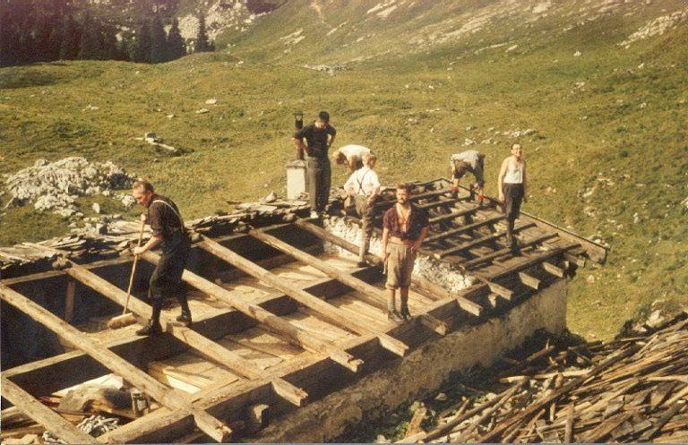 Das Dach wird neu gedeckt