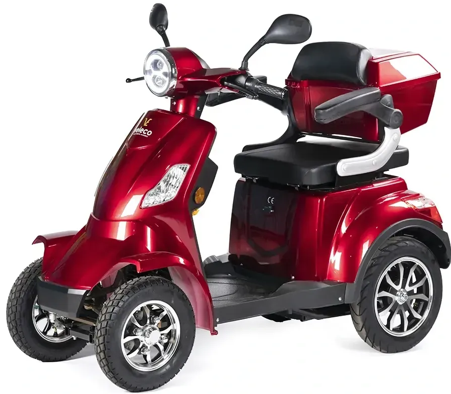Scooter électrique FASTER VELECO rouge fiable, sûr et performant. Idéal pour la mobilité quotidienne des seniors. Vitesse max 25km/h, autonomie jusqu'à 60 km
