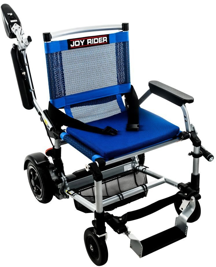 Le fauteuil roulant électrique et pliable New Joy Rider est un indispensable du quotidien pour vos déplacements en extérieur comme à l’intérieur.  Son faible encombrement et sa facilité d’usage permettent de se déplacer partout, y compris dans les espaces les plus restreints.  Très sûr, le New Joy Rider se pilote à 6 km/h maximum (et 2 km/h minimum) et offre une autonomie de 17 km (test constructeur). Le fauteuil bénéficie d’un système de pilotage intuitif : grâce aux deux moteurs combinés couplés aux roues arrières, le joystick vous assure un pilotage en douceur et en toute sécurité. Grâce à la sensibilité tout en maîtrise de son joystick, le fauteuil New Joy Rider offre une maniabilité exceptionnelle.  Confortable et très maniable, le New Joy Rider se sépare en deux et devient ULTRA LEGERS, il se déplie et se replie en 2 secondes. Fonctionnel, il suffit de soulever le Joy Rider pour le déployer et il s’enclenche automatiquement en position de verrouillage pour s’assoir, prêt à partir.  Son faible encombrement permet de le ranger et de le transporter partout avec vous. Léger et compact grâce à sa structure en aluminium (seulement 21,6 kg avec une batterie), il ne prend pas de place et se range aisément dans le coffre de la plupart des véhicules.  Grâce à ses indicateurs, vous êtes en permanence informés de la capacité de la batterie, du mode de vitesse adopté et de l’état du New Joy Rider.  Le New Joy Rider est composé d’un châssis pliant en aluminium muni d’un repose-pieds rabattable, d’une assise de maille de nylon rehaussée d’un coussin confort. Il dispose également de dispositifs de sécurité : anti-déplacement, anti-bascule, freins électromagnétiques de blocage.