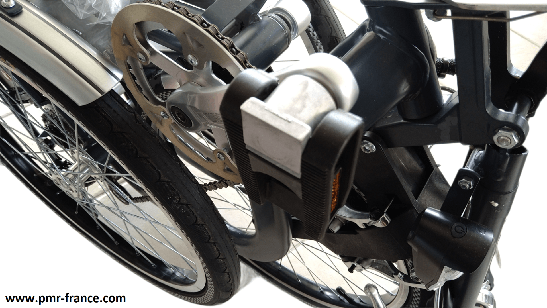 Pédales pliantes sur Di Blasi R32 & R34 Pédales pliantes sur Di Blasi R32 & R34