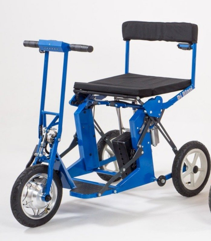 Scooter R30 Di Blasi : Pliable, compact, facile à utiliser. Autonomie 25 km, idéal pour la mobilité.