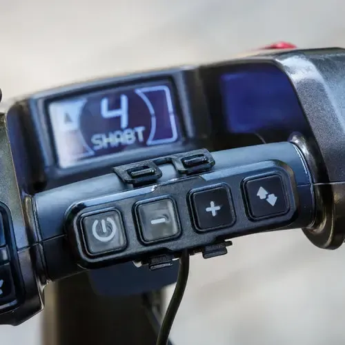 Accessoires pour scooter ATTO : le mécanisme Shabbatto pour le modèle ATTO Sport.