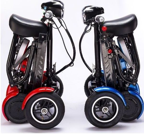 Scooter Ultra Lite Traction 4 roues de voyage pliable Scooter Ultra Lite Traction 4 roues de voyage pliable