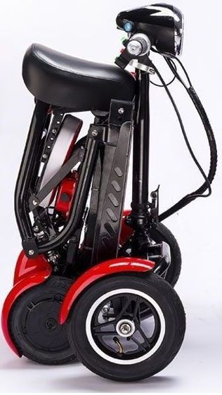 Scooter électrique TRAVEL : confortable, léger et sûr. Puissant moteur double, autonomie jusqu'à 50 km. Idéal pour la mobilité réduite