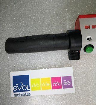 Levier de commande moteur à gauche