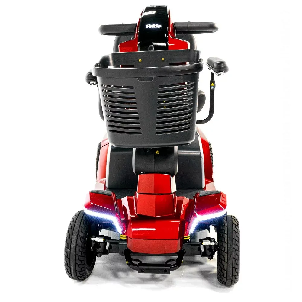 Scooter électrique Zero Turn 10 de Pride Mobility. Maniabilité exceptionnelle avec le système i-turn. Double moteur et suspension CTS pour une conduite fluide