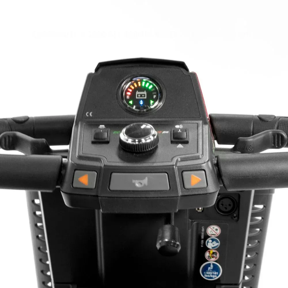 Scooter électrique Pride Mobility Zero Turn 10. Manœuvrabilité exceptionnelle avec double moteur et système breveté iTur