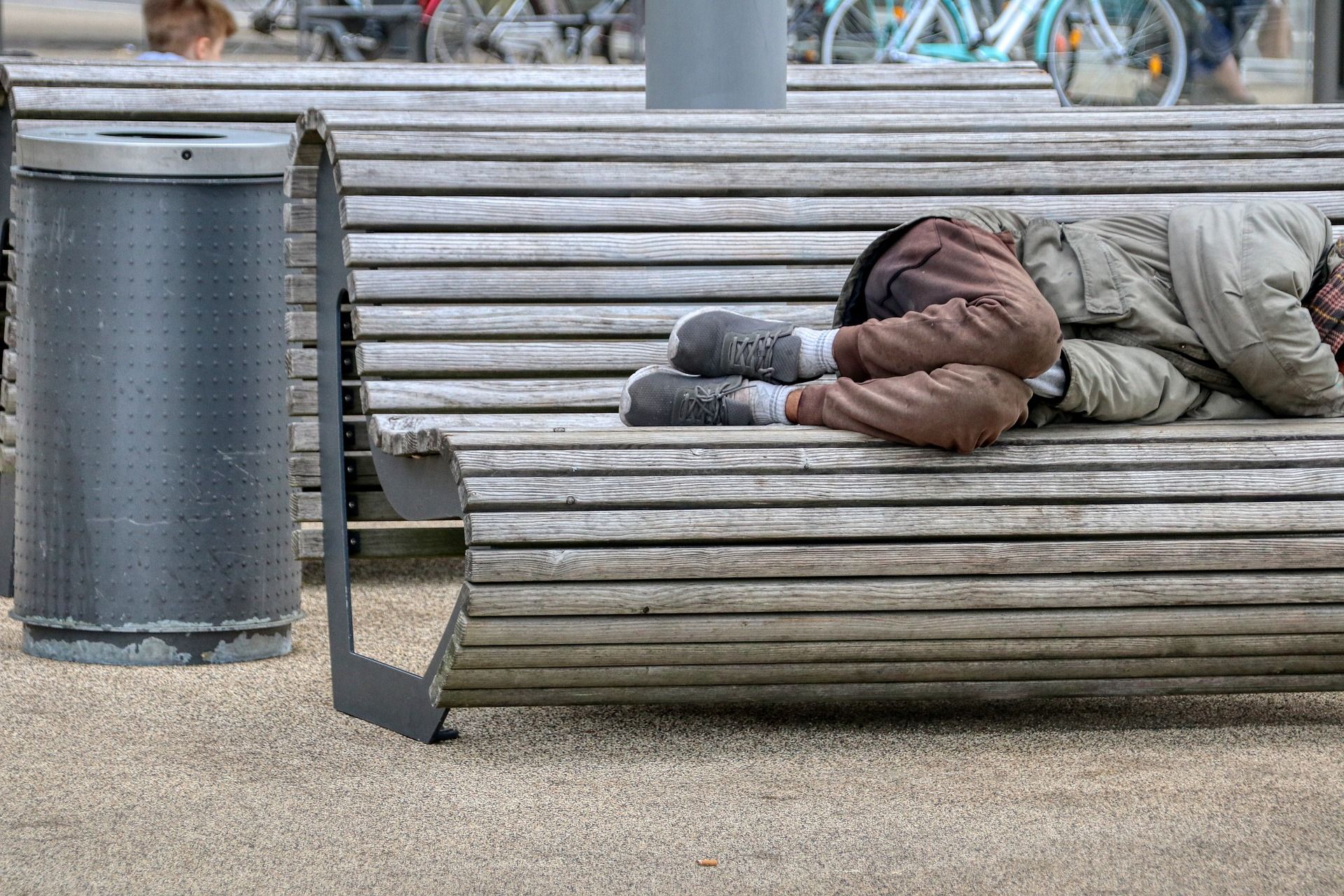 Les bâtiments vides de Paris doivent obligatoirement abriter des sans-abri