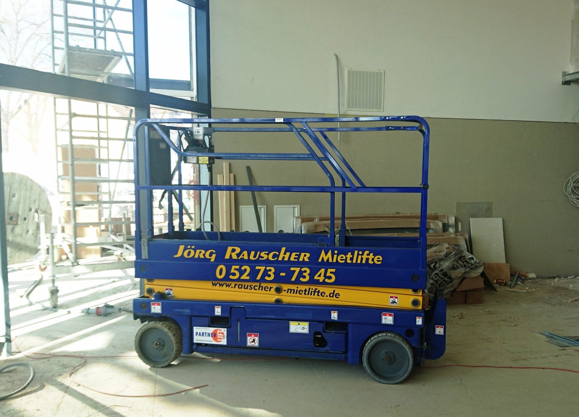 Scherenbühne Haulotte Compact 8