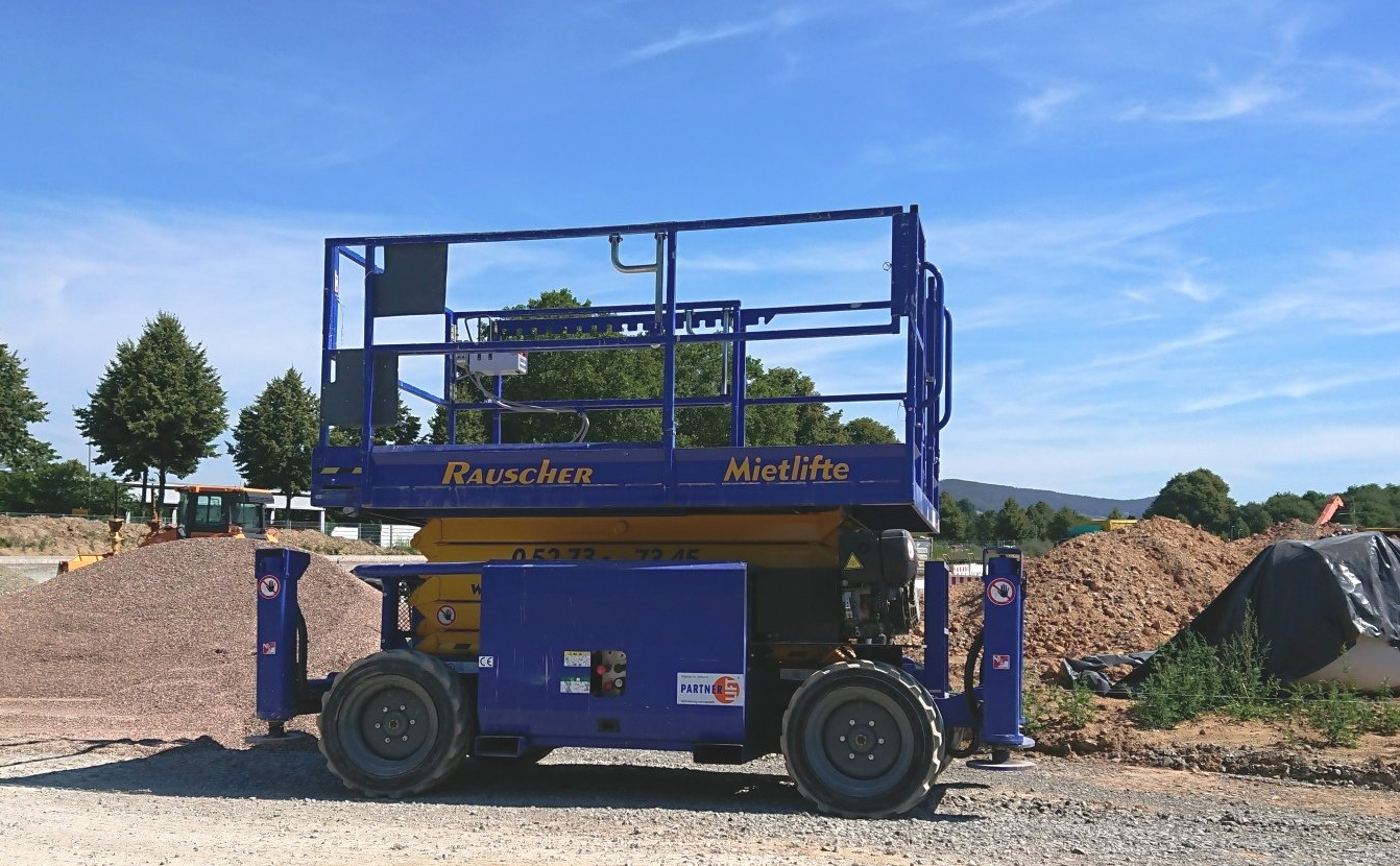 Scherenbühne Sky Jack SJ 6832 RTE