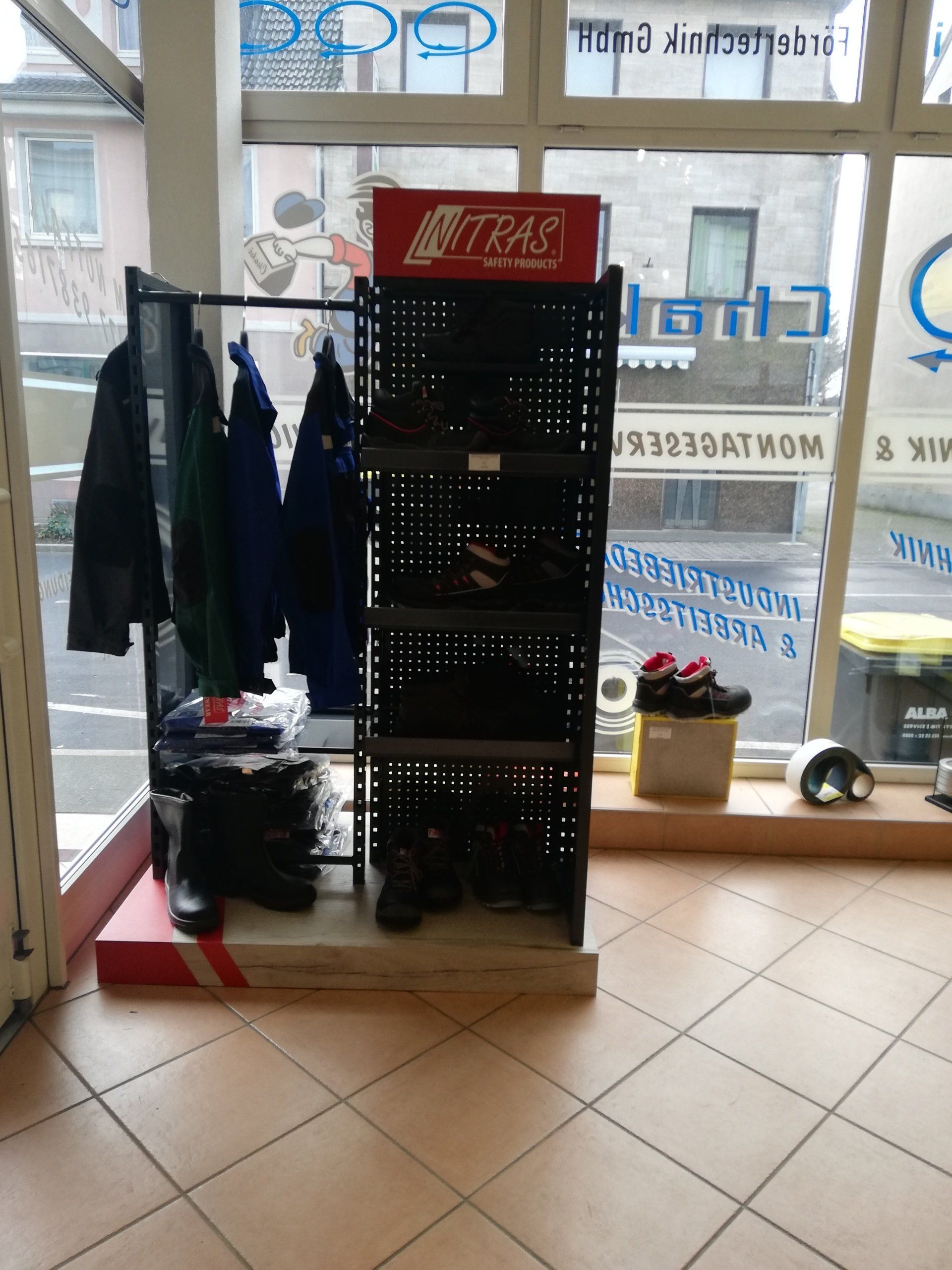 Nitras-Berufsbekleidung