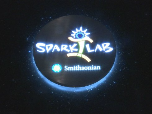 Smithsonian Spark!Lab logo