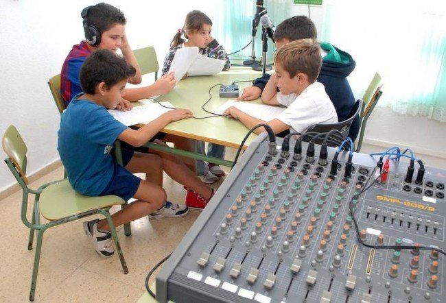 como crear radio en escuela