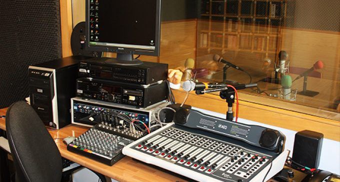 como transmitir radio fm
