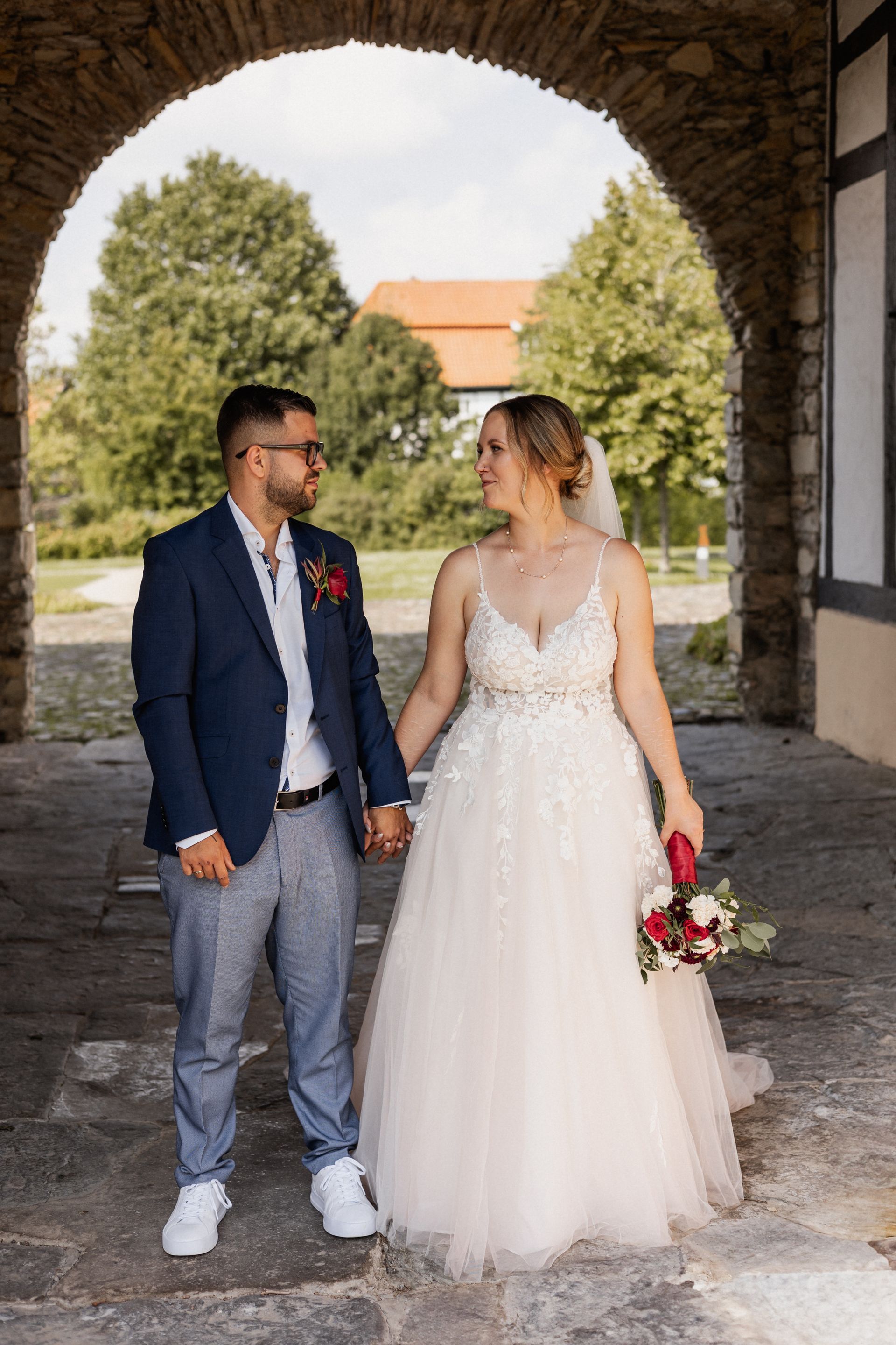 Deutsch Griechische Hochzeit im Rittergut Stoermede Brautpaar