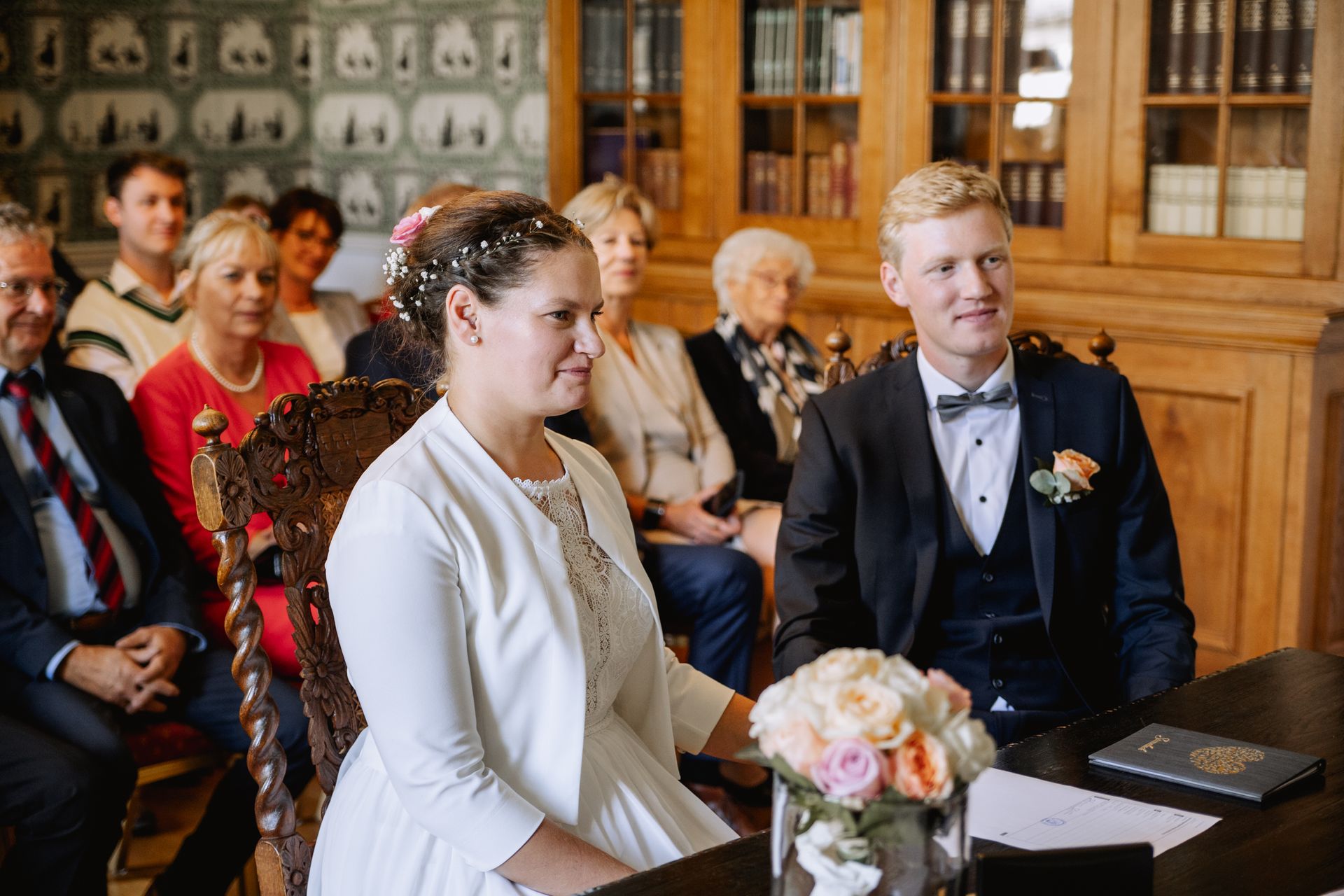 Standesamtliche Hochzeit Brautpaar Schloss Körtlinghausen