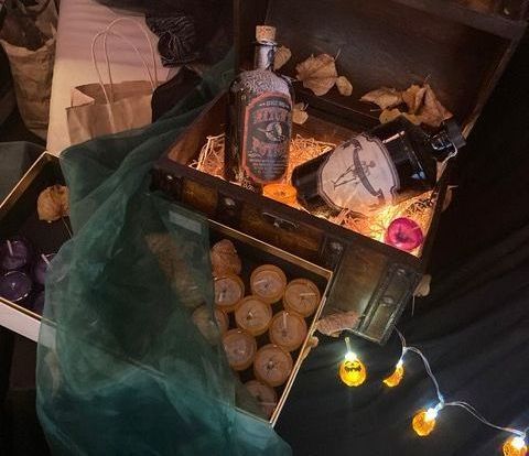 Patricia Vellard: Gruselkoffer