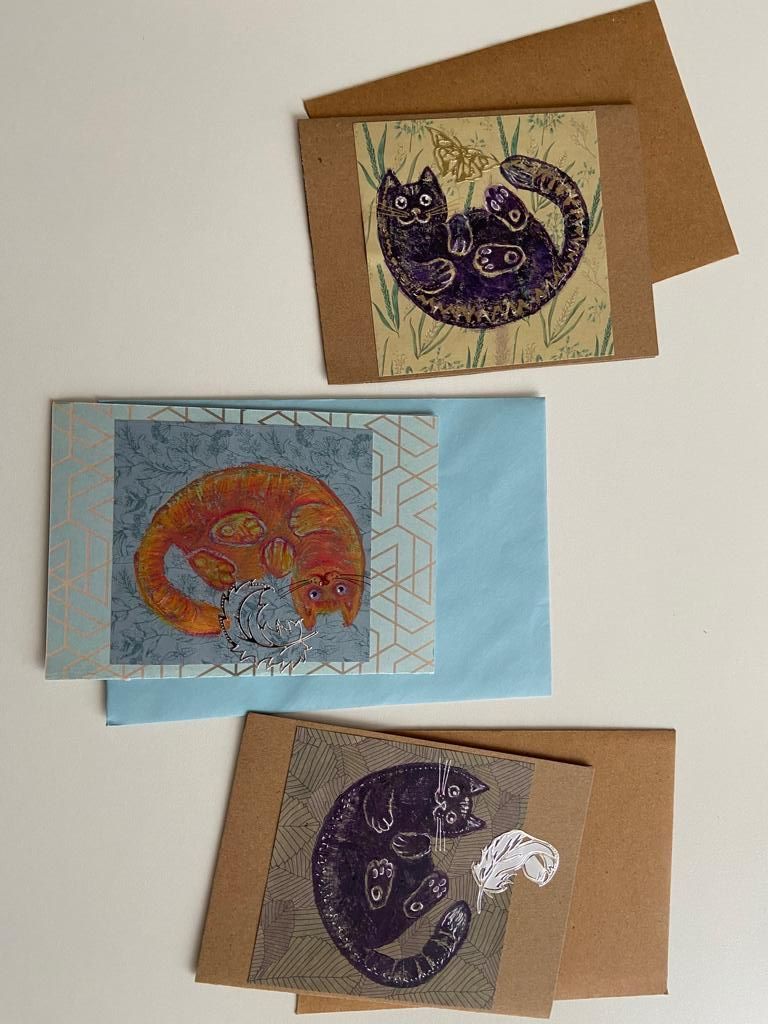Elena Nizkovski stellt auch Künstlerpostkarten her. Tiere sind ihre leidenschaftlichen Motive. Hier sind es die Katzen.