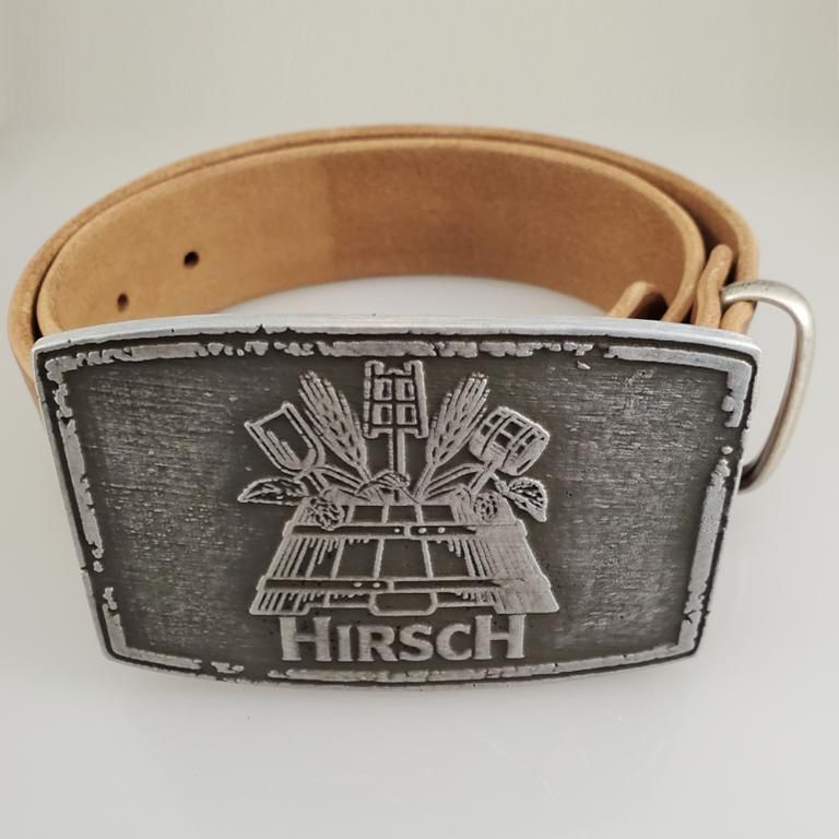 Naturbelassener Ledergürtel mit den typischen Werkzeugen des Brauers Hirsch.