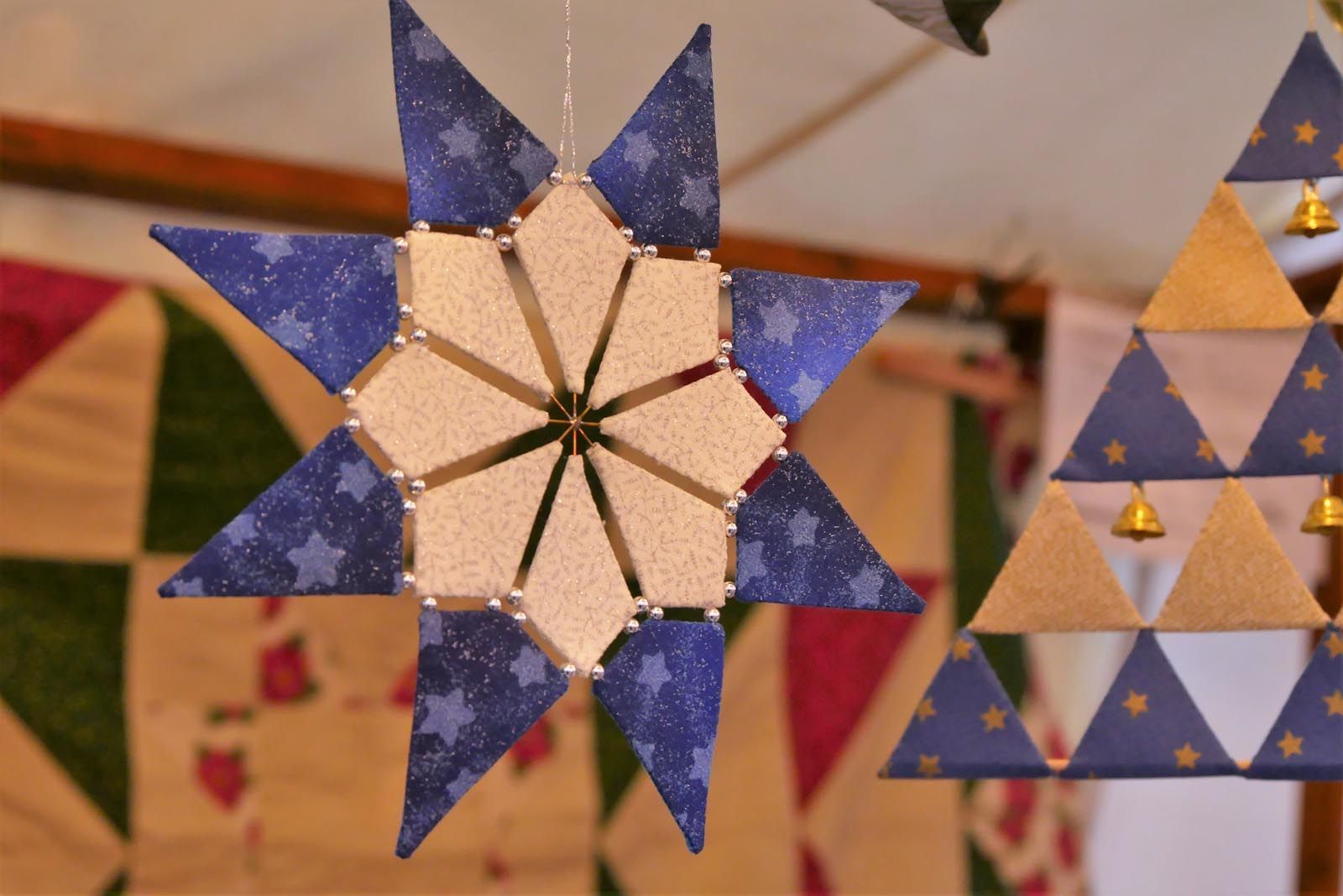 P In Sternenform gearbeitetes Patchwork von Karin Bolz