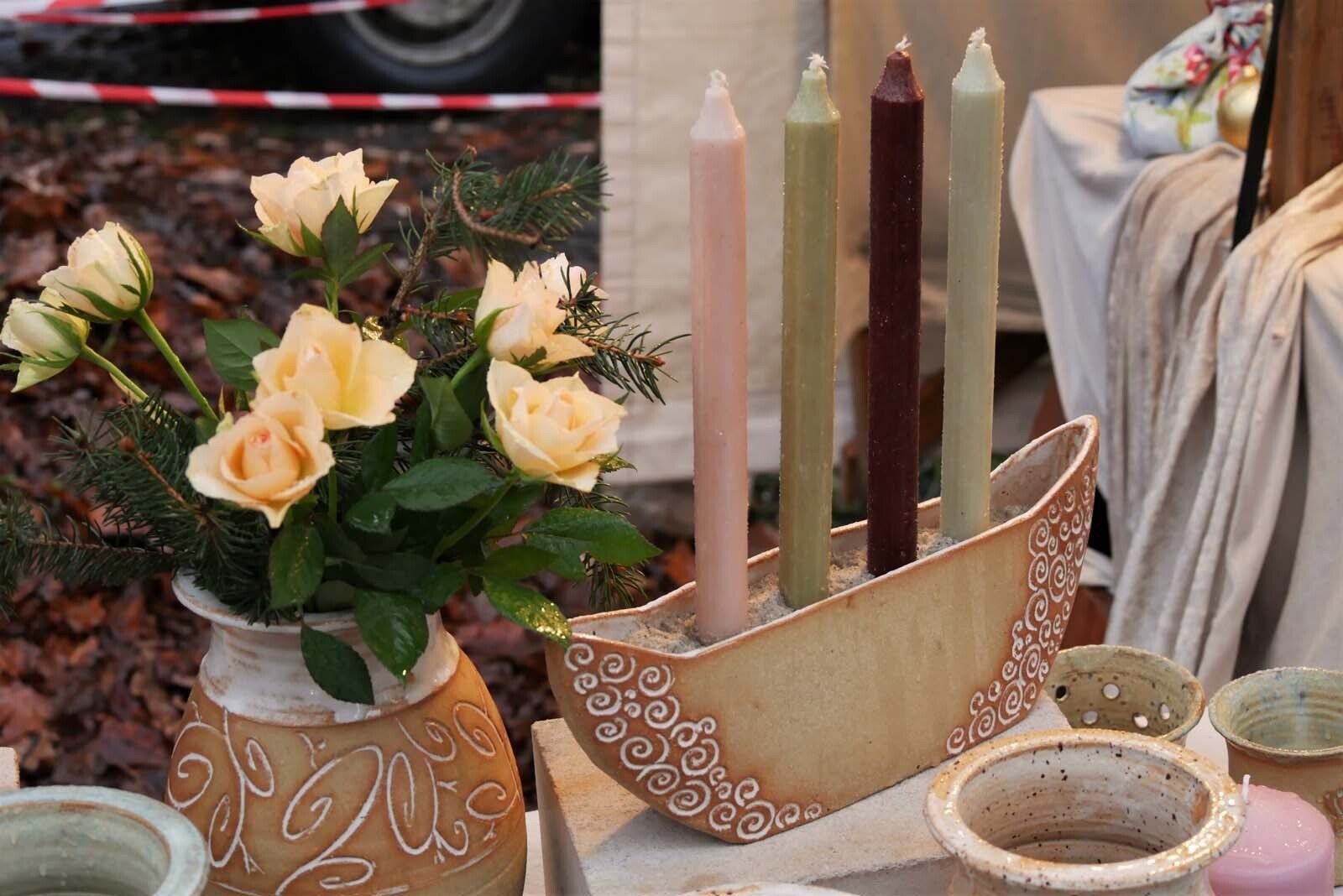 Keramikwerkstatt Schnörkelei: Keramikgeschirr und Spiegel sowie Tafeln aus Wildholz