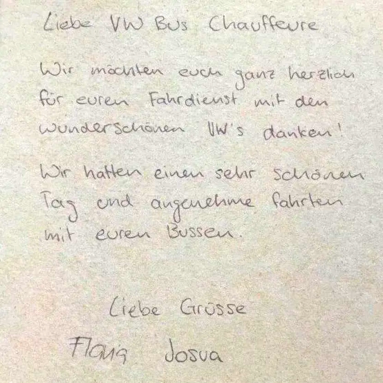 Schön zu erfahren, wie die zwei T1 Busse als Hochzeits-Bullis den schönsten Tag im Leben von Flavia und Josua bereichert haben. Bulli mieten